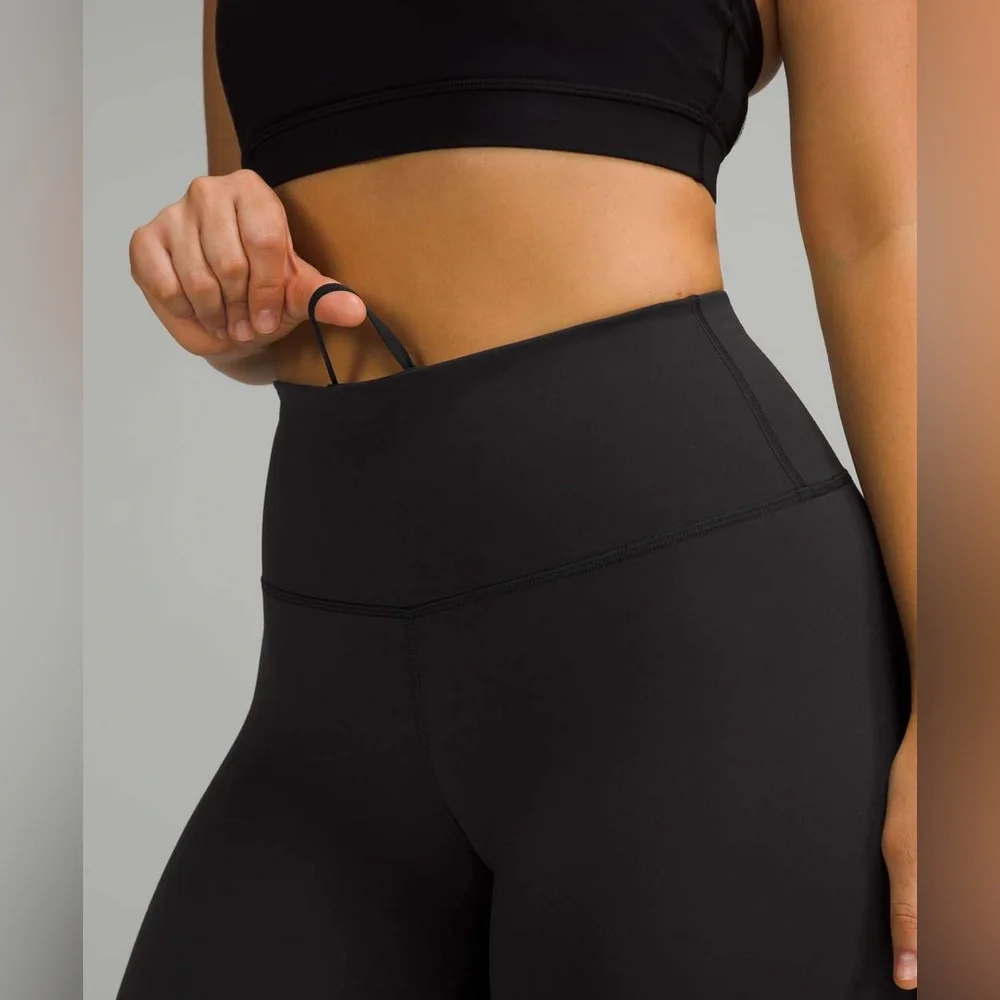 Lululemon Wunder Train Contour Fit High-Rise Shorts Run Yoga Gym Activewear